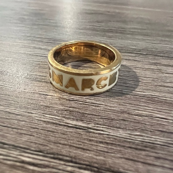 Marc Jacobs logo ring - Picture 2 of 3